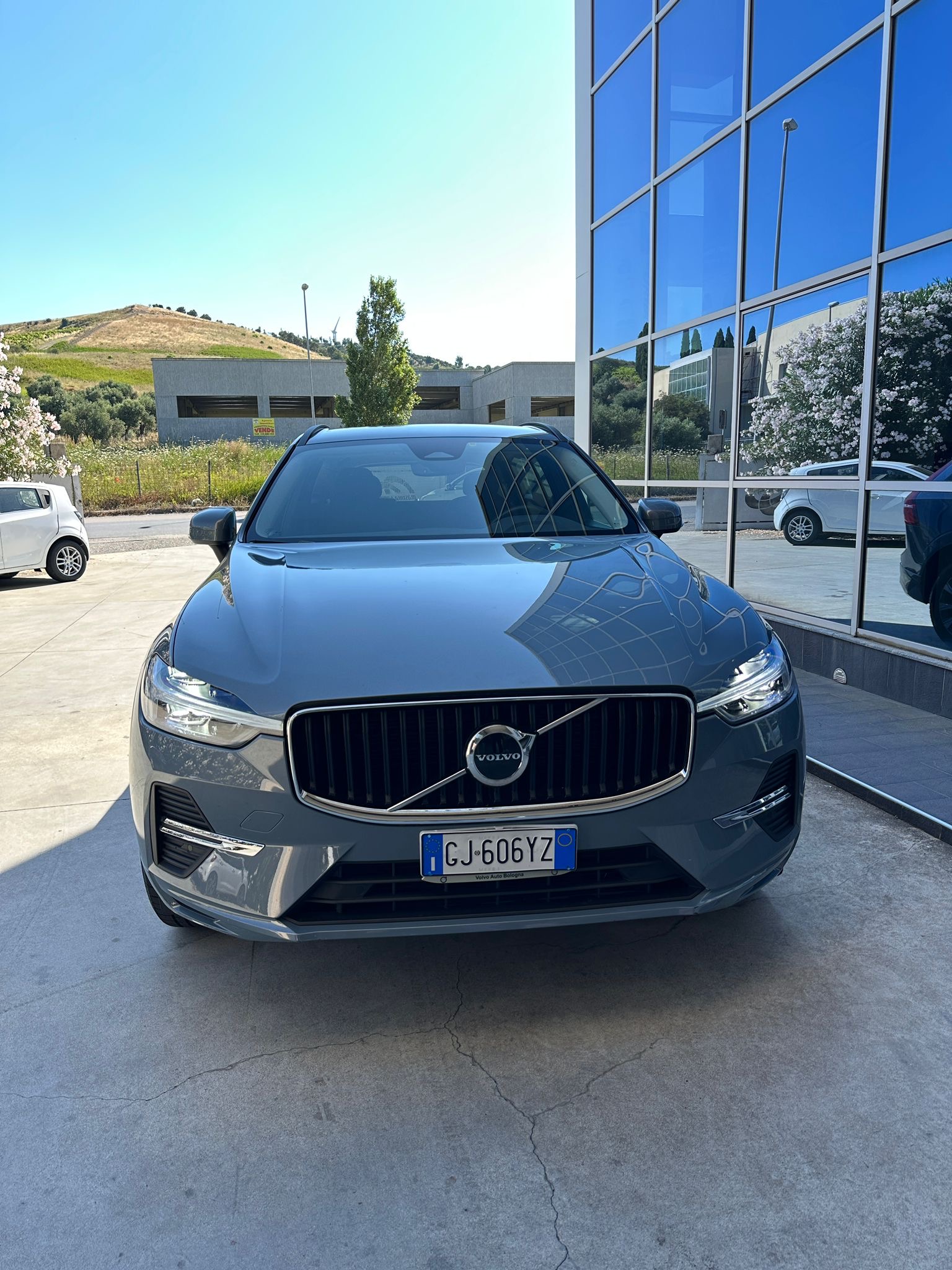 VOLVO XC60 B4 D AWD MOMENTUM PRO - Foto 1
