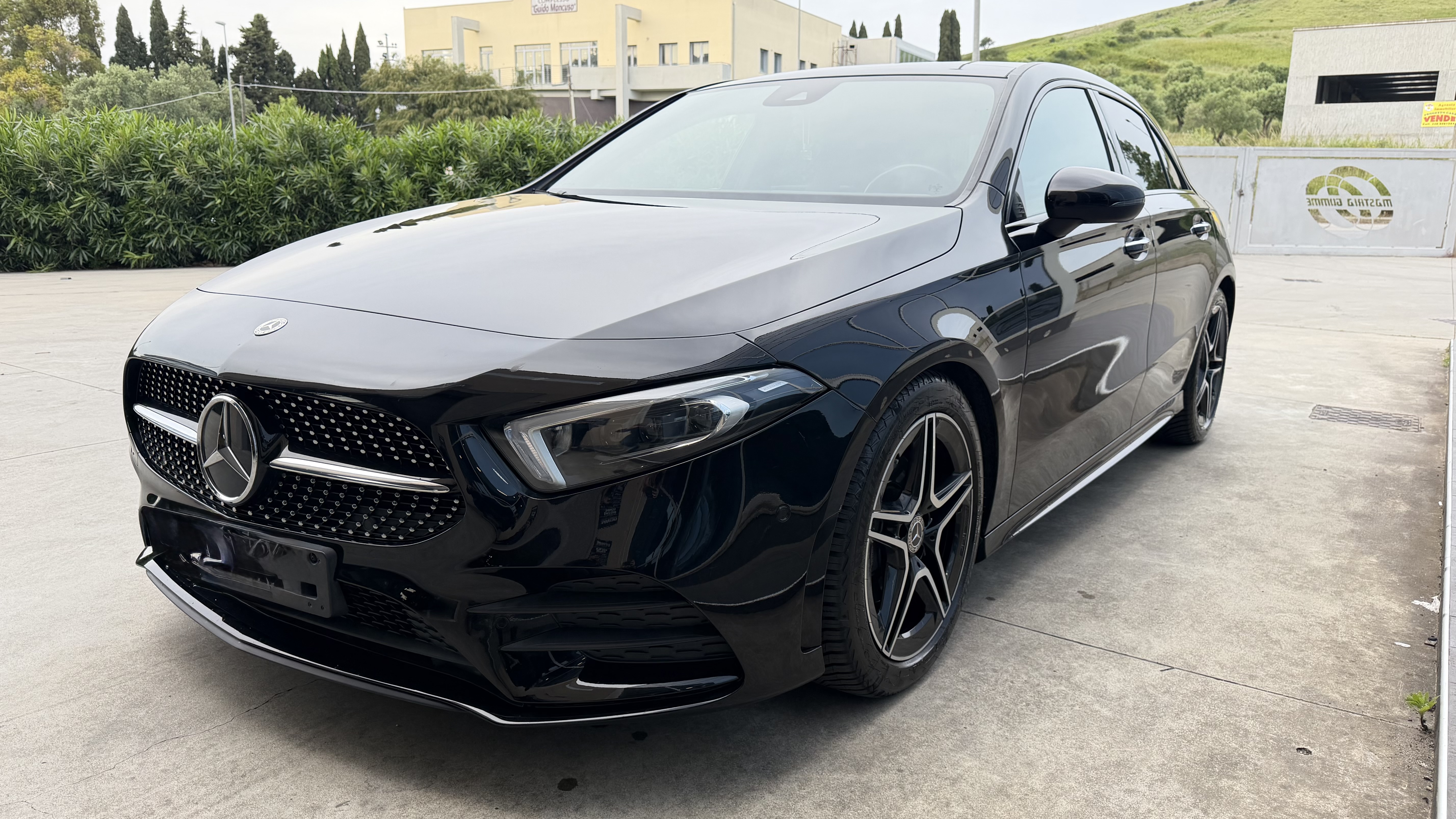 Mercedes Benz classe A 180d premium Amg - Foto 1